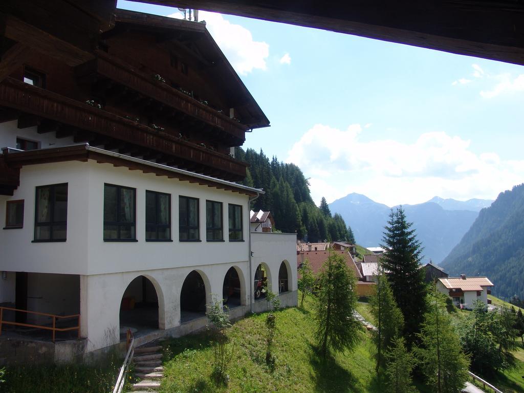 Gasthof Alpenrose Ξενοδοχείο Spiss Εξωτερικό φωτογραφία